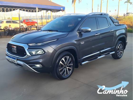 FIAT TORO 2.0 16V TURBO DIESEL RANCH 4WD AT9 FIAT TORO 2.0 16V TURBO DIESEL RANCH 4WD AT9